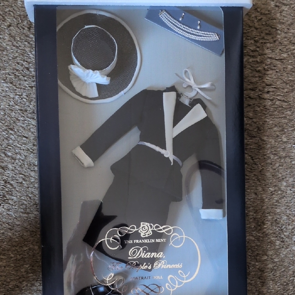 Franklin Mint Black and White Doll Ensemble